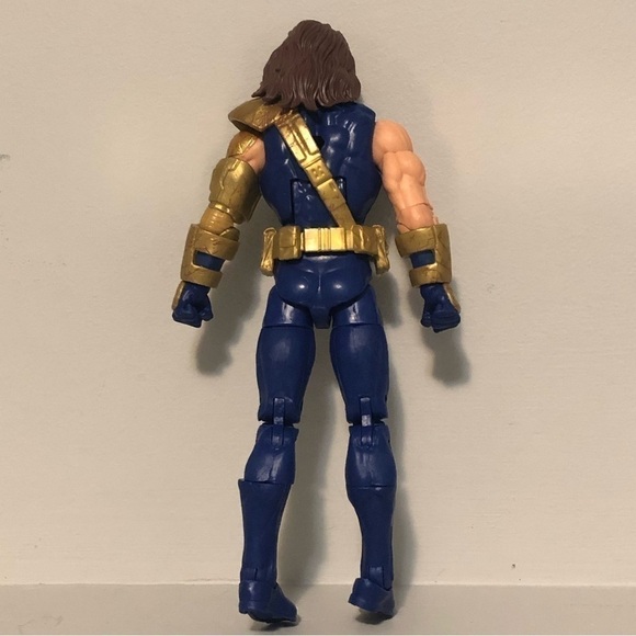 🔥 4/$15 
MARVEL Legends X-Men Cyclops 6-Inch Action Figure 2021 - Picture 5 of 9